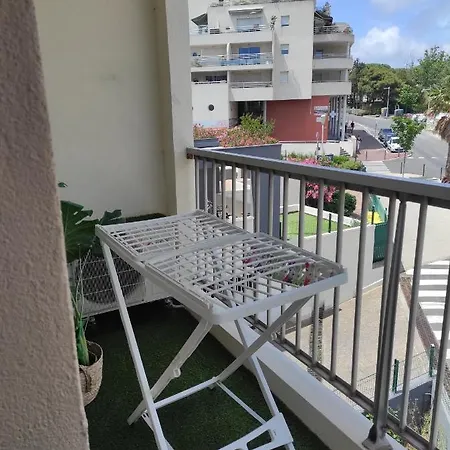 Studio centre port,face au nouveau Casino,parking gratuit au sous sol,wifi Agde Extérieur photo