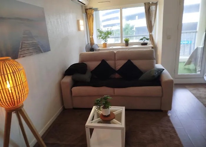 Port Studio Piscine, Parking, Prive,Navette Aeroport