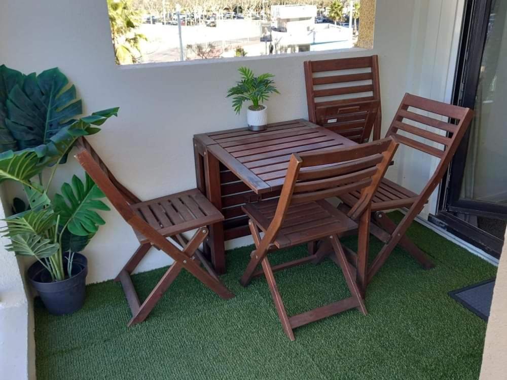 Centre Port,face Au Nouveau Casino,parking Gratuit Au Sous Sol,wifi Appartement *