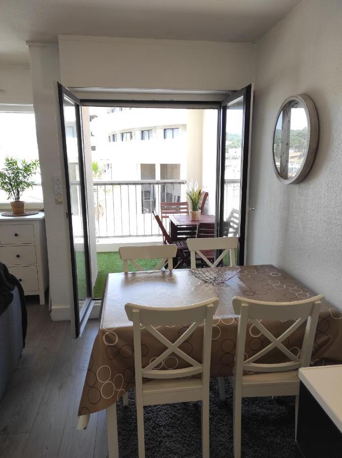 Port Piscine, Parking, Prive,navette Aeroport Agde