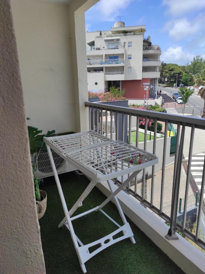Port Piscine, Parking, Prive,navette Aeroport *
