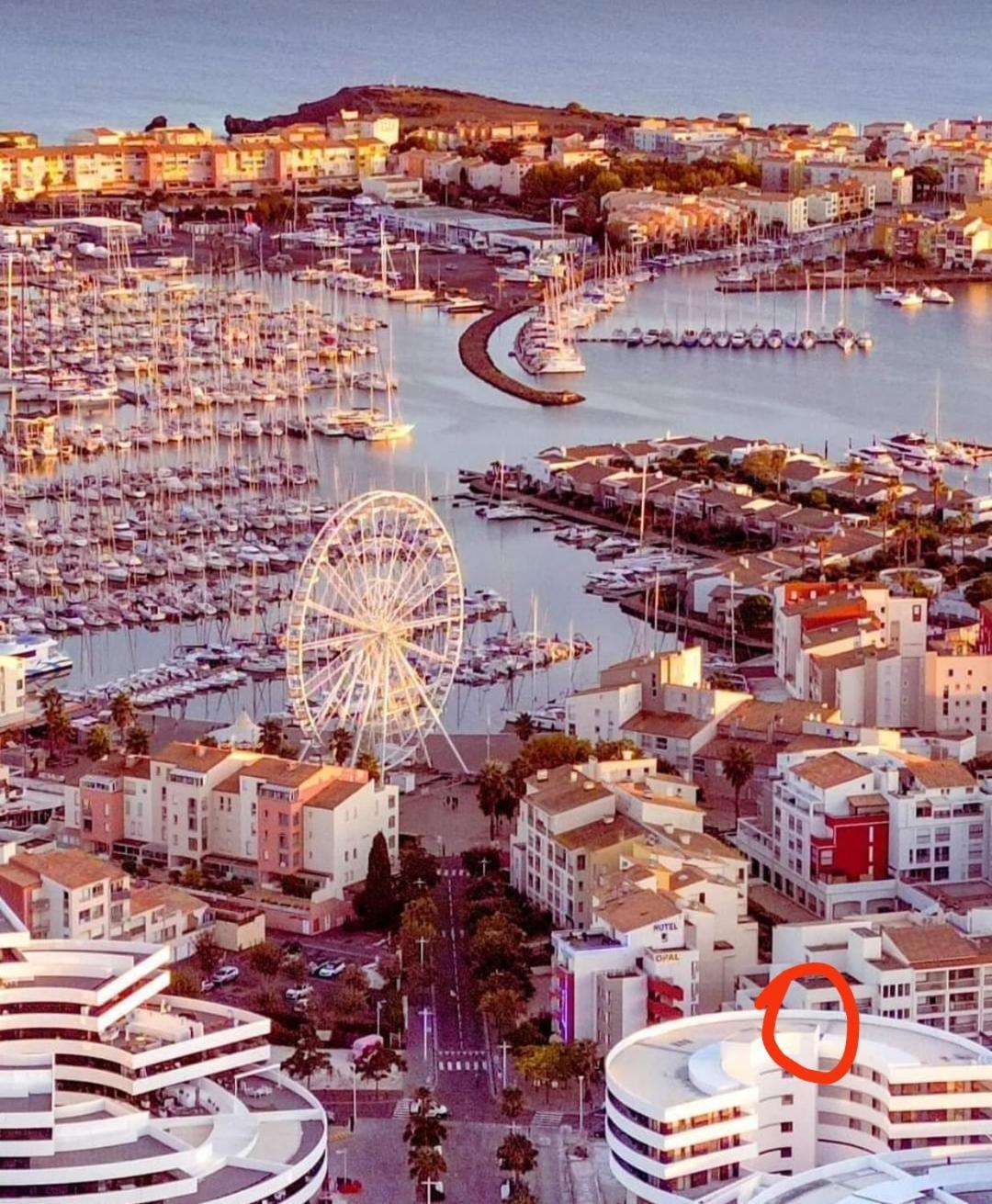 Port Piscine, Parking, Prive,navette Aeroport